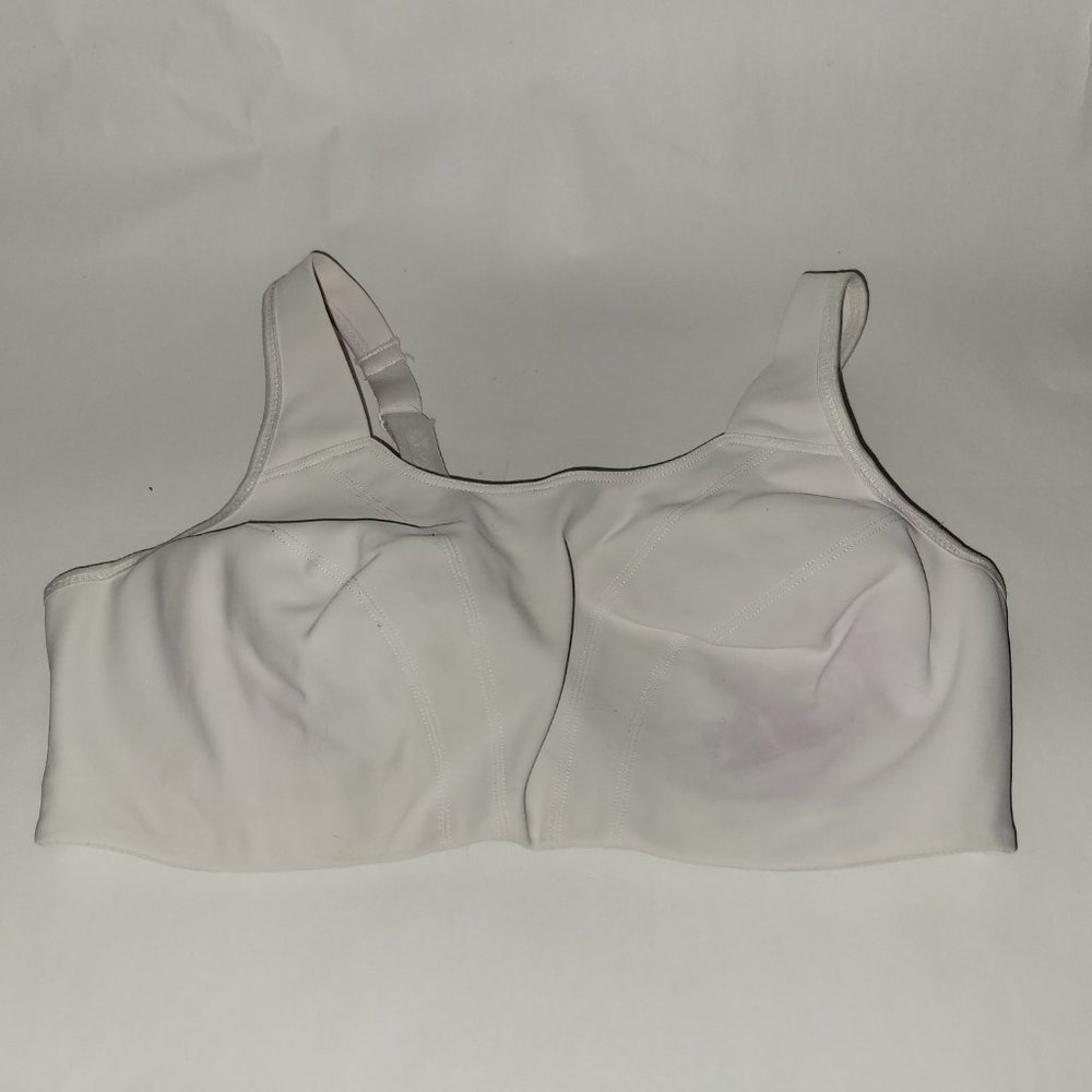 Six Sport Bras - Saucony, CW-X, Moving Comfort, Champion - Picture 16 of 16